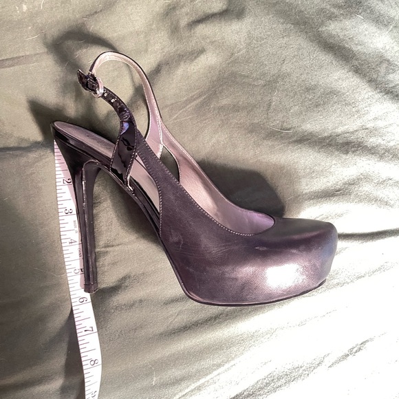 Guess 5.5 inch high heel shoe. SZ 8.5 - Picture 5 of 5